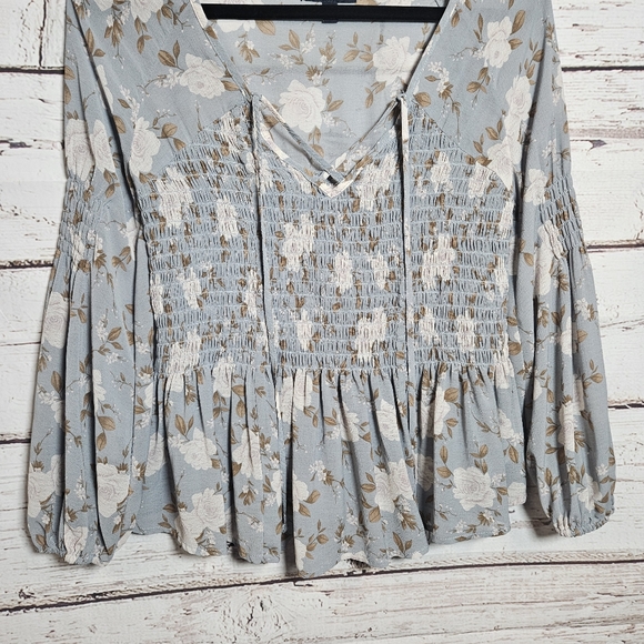 **LAST CHANCE** American Eagle long sleeve blouse - Picture 3 of 15